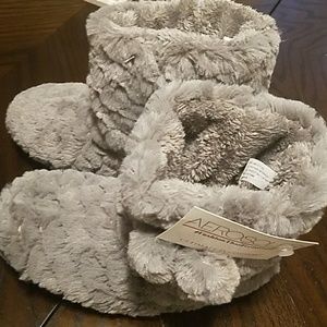 Aerosols Fuzzy Slippers